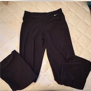nike wide leg pants with small slit at bottom
